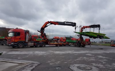 Unloading with crane trailers of a trailer